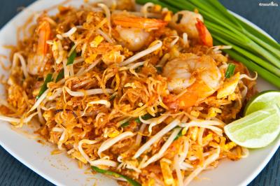기본 팟타이에 새우를 듬뿍 넣고 볶은
‘팟타이꿍(Phat Thai Goong)’ 역시 사랑받는 태국 음식이다.
