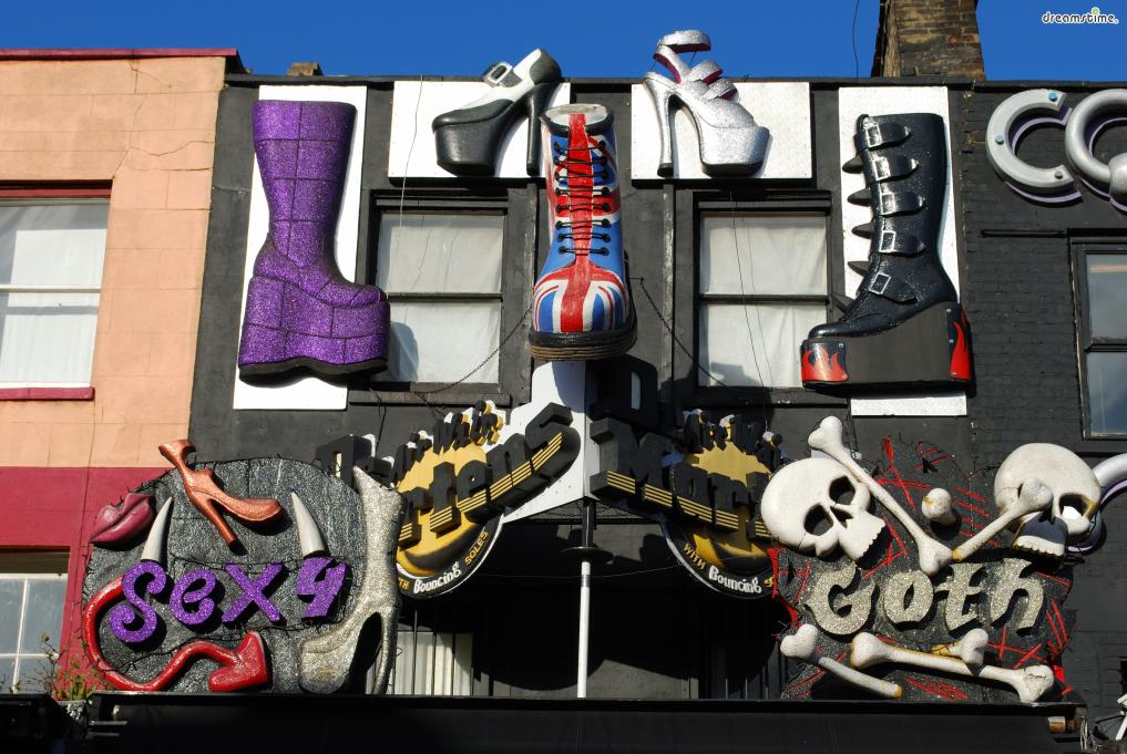 런던 레전트파크 북쪽에 위치한 캠던타운은

젊은이들의 에너지, 자유로운 분위기, 저마다 개성 넘치는 가게들,

펑키스타일과 빈티지풍 패션이 넘쳐나는 독특한 곳이다.
