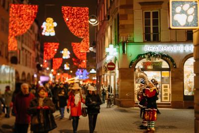 ▲‘크리스마스의 수도(Capital de Noel)’라 불릴 정도로

크리스마스 시즌에 존재감을 드러내는 도시 스트라스부르.
