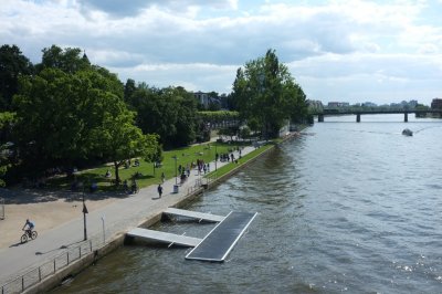 Frankfurt Main River 10