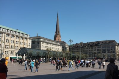Rathaus 광장 18