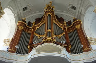 pipe organ 13