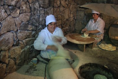 아르메니아의 전통빵(라바쉬) 만들기 06