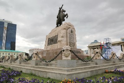수흐바타르 동상 09