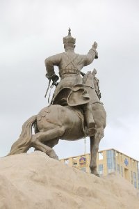 수흐바타르 동상 16