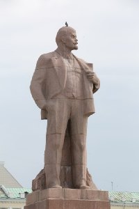 레닌 동상 16