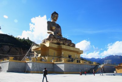 부탄 최대의 청동불상 16
