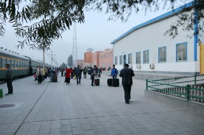 투루판화차역 광장 플랫폼 11