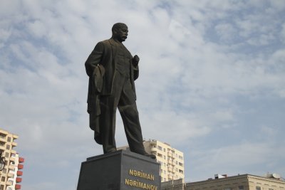 국가 기념비 노리만 노리마노프 동상 19