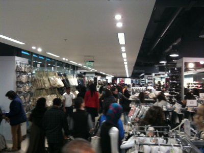 Primark shopping mall 02