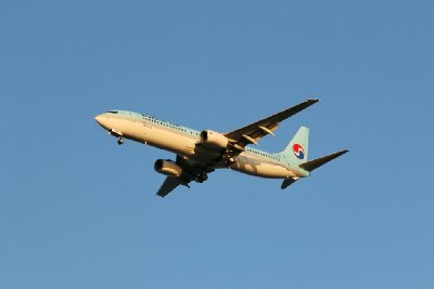 인천공항에 도착하는 대한한공 보잉 737-800 11