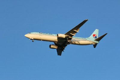 인천공항에 도착하는 대한한공 보잉 737-800 05