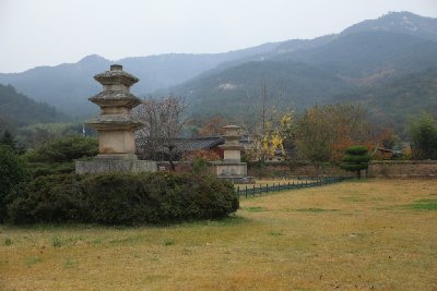 남산동 동서 삼층석탑 11