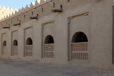 알 아인 펠리스 박물관, 오래된 요새 내부 창문 패턴 01