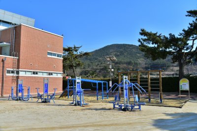 산양초등학교 체육시설 10