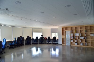 통영시립산양도서관 - 컴퓨터실 15