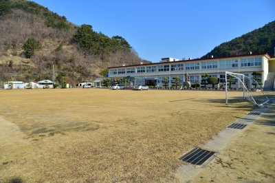 산양초등학교 풍화분교장 운동장 15