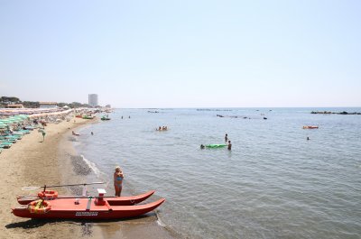 마리나 디 카라라 해변 11
