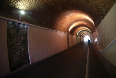 몬테로소 알 마레의 해안터널 13