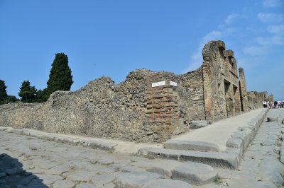 폼페이 Via del Tempio di Iside 거리 05