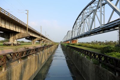 가오핑강의 오래된 철길다리 04