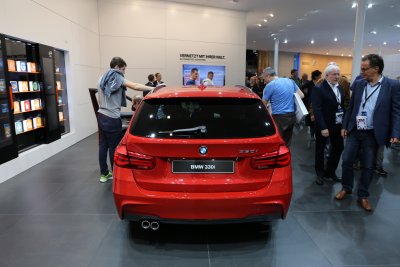BMW 330i 06