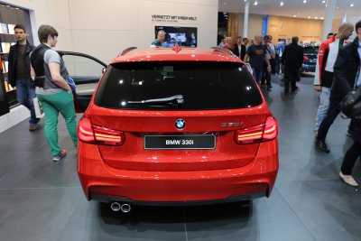 BMW 330i 12