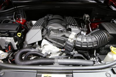 지프 그랜드 체로키 SRT 6.4 V8 HEMI 09