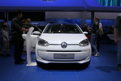 Volkswagen e-Up! 01