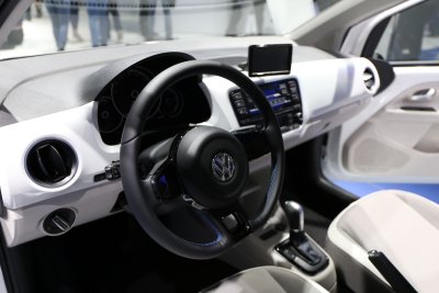 Volkswagen e-Up! 04