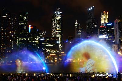 2009 싱가포르 강 축제의 플로우트 볼 01