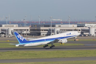 ANA 항공 보잉 777기 03