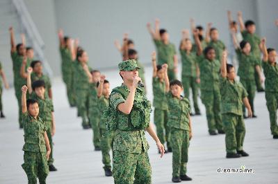 싱가포르 독립기념일 퍼레이드 군인 공연 01