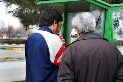 테헤란의 거리 풍경_사람, 표지판 08