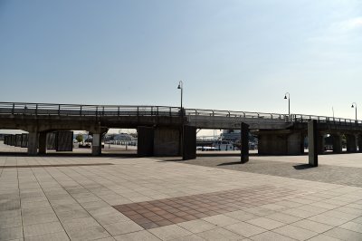 요코하마항 개항광장의 철궤도와 전차대 05