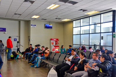 잉카 망코 카팍 국제 공항 출국장 12