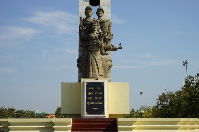 캄보디아 베트남 우호기념탑 05