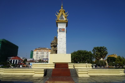 캄보디아 베트남 우호기념탑 09
