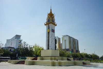 캄보디아 베트남 우호기념탑 12