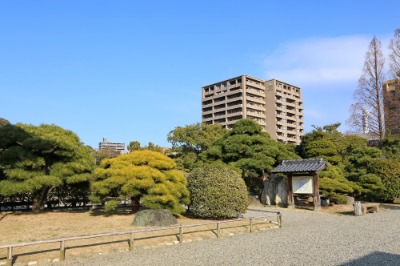 도쿠시마성, 오모테고텐 정원 13