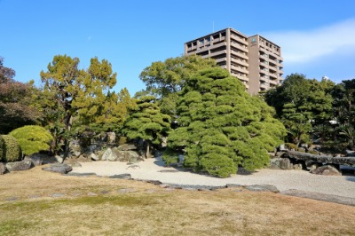 도쿠시마성, 오모테고텐 정원 12