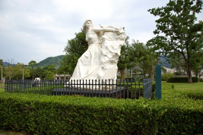 평화공원 기념물, 중국 06