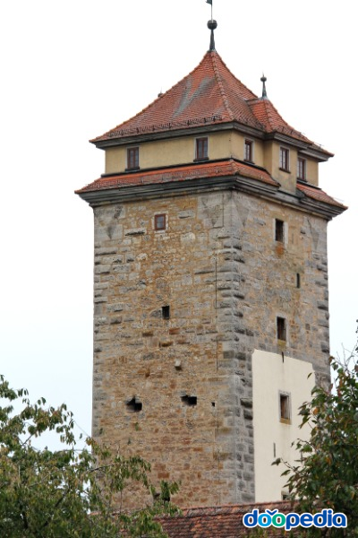 로덴부르크 성, 첫번 망루	
