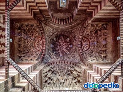 술탄하산 모스크 내부 전경(천장 디테일)