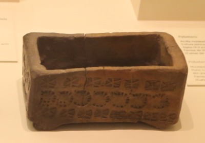 상자,4세기BC 01