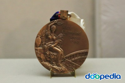 제24회 올림픽경기대회 메달