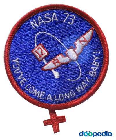 우주비행 교육에 참가한 간호사 기념패치