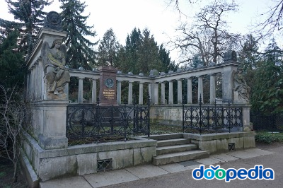 도로신슈타트이시 프레드리히스베더슈어 공동묘지