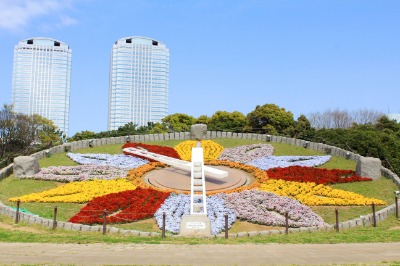 마쿠하리 해빈공원, 꽃시계 01