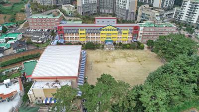 용남초등학교 02
